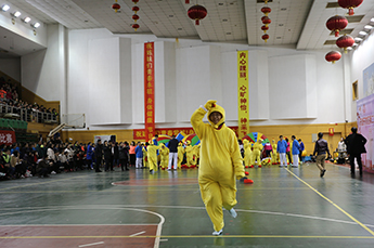 树巾帼时代形象 展恒运女性风采 BB贝博ballbet集团参加天津开发区第二十八届“三八健康杯”趣味运动会