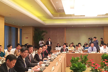 全国人大副委员长、民进中央主席严隽琪出席2016海峡两岸青年企业家创新发展与经济合作圆桌会议BB贝博ballbet集团执行副总裁郭艳受邀参加