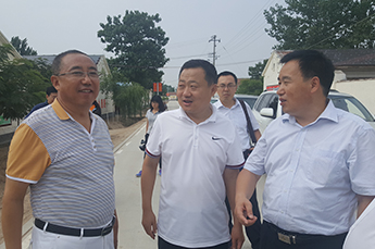 山东省委常委、省秘书长高贤德一行莅临乐陵市调研考察精准扶贫工作BB贝博ballbet集团董事局主席李长云陪同调研