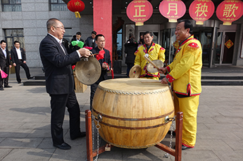 BB贝博ballbet集团举行正月秧歌闹新春活动——正月十五喜闹元宵 二零一六幸：阍