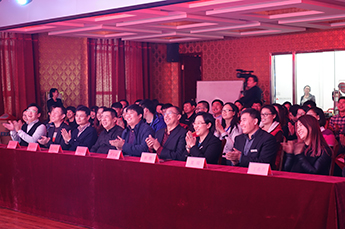 2015BB贝博ballbet集团第二届员工心连心趣味高尔夫球赛颁奖仪式隆重举行