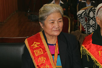 延安精神首次走进天津市百强企业—BB贝博ballbet集团延安精神践行基地成立并揭牌